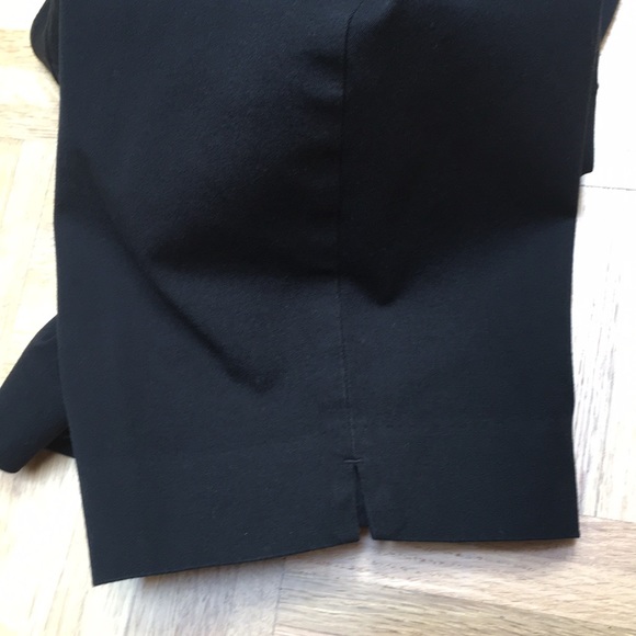 Classic WHBM black bermuda shorts - Picture 3 of 8